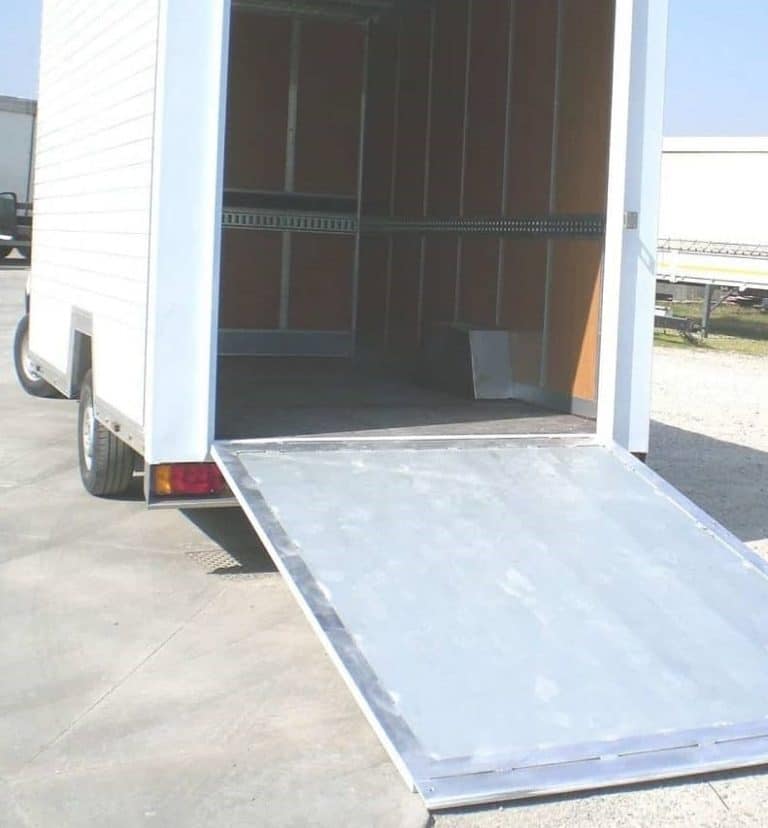 Pedane idrauliche per furgoni